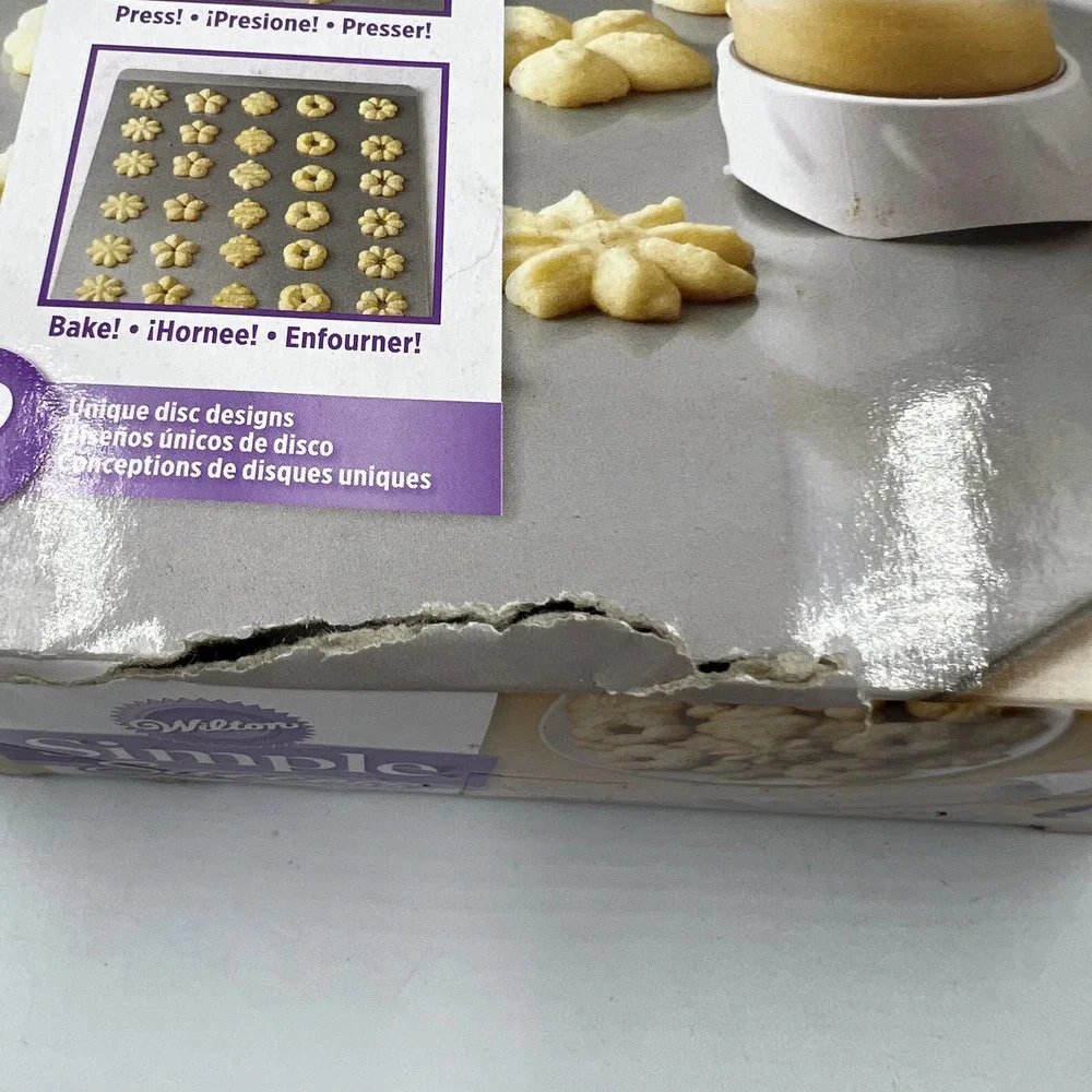 Wilton Simple Success Cookie Press 12 Discs White W Box Holiday Baking Accessory